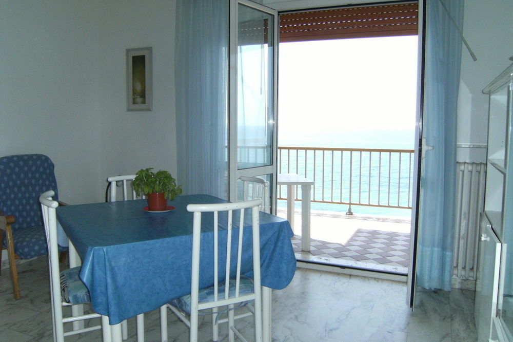 Gaiavacanze Beach Apartment 博尔迪盖拉 外观 照片